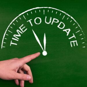 Griffeltavla med texten "Time to update"