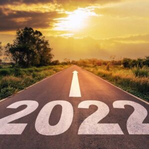 Väg med texten "2022".